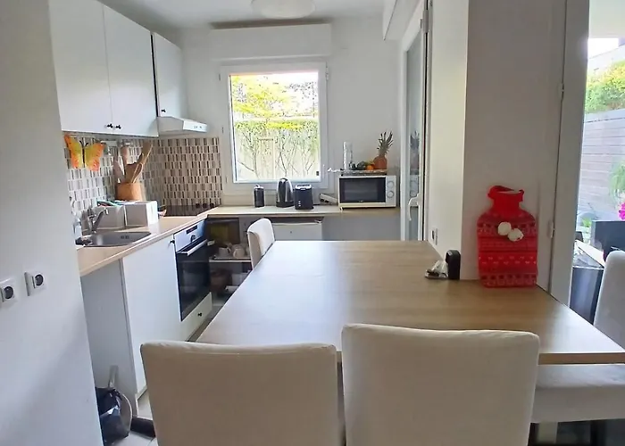 Le Cosy Grand 2 Pieces Avec Terrasse Couverte Jardin Et Place De Parking * Caen